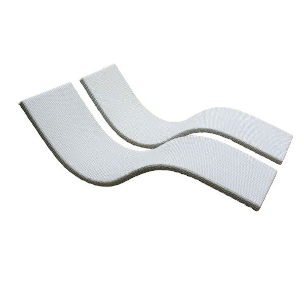 Curved Wicker Lounger