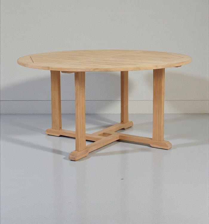 Teak Gateleg Round Table 150 for outdoor spaces